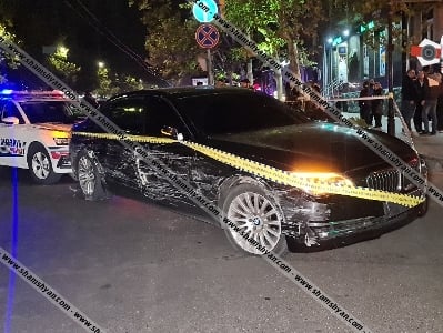 Արտակարգ դեպք՝ Երևանում. անչափահասը՝ առանց համարանիշների BMW-ով Պուշկինի փողոցում 8 ավտոմեքենայի է հարվածել